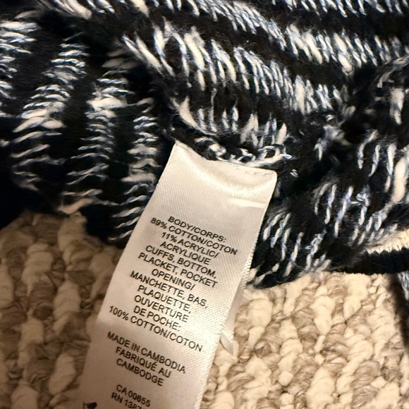 RW&CO. Navy and Cream Women's Cardigan - Picture 5 of 5